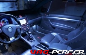 Lire la suite à propos de l’article Golf5 (1K) – Intensité d’éclairage des lumières d’ambiance