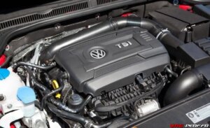 Lire la suite à propos de l’article Tutoriel TSI : démontage du collecteur d’admission sur une Golf 6 Gti 211cv