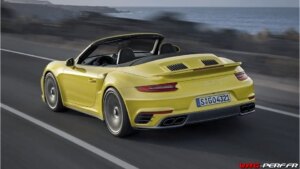 Lire la suite à propos de l’article Au CES 2016 Porsche était aussi présent avec les Porsche 911 Turbo et Turbo S restylées