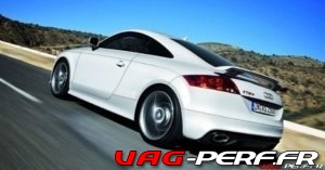 Lire la suite à propos de l’article Une Audi TTRS Stage 3 GTX30 affronte une Corvette