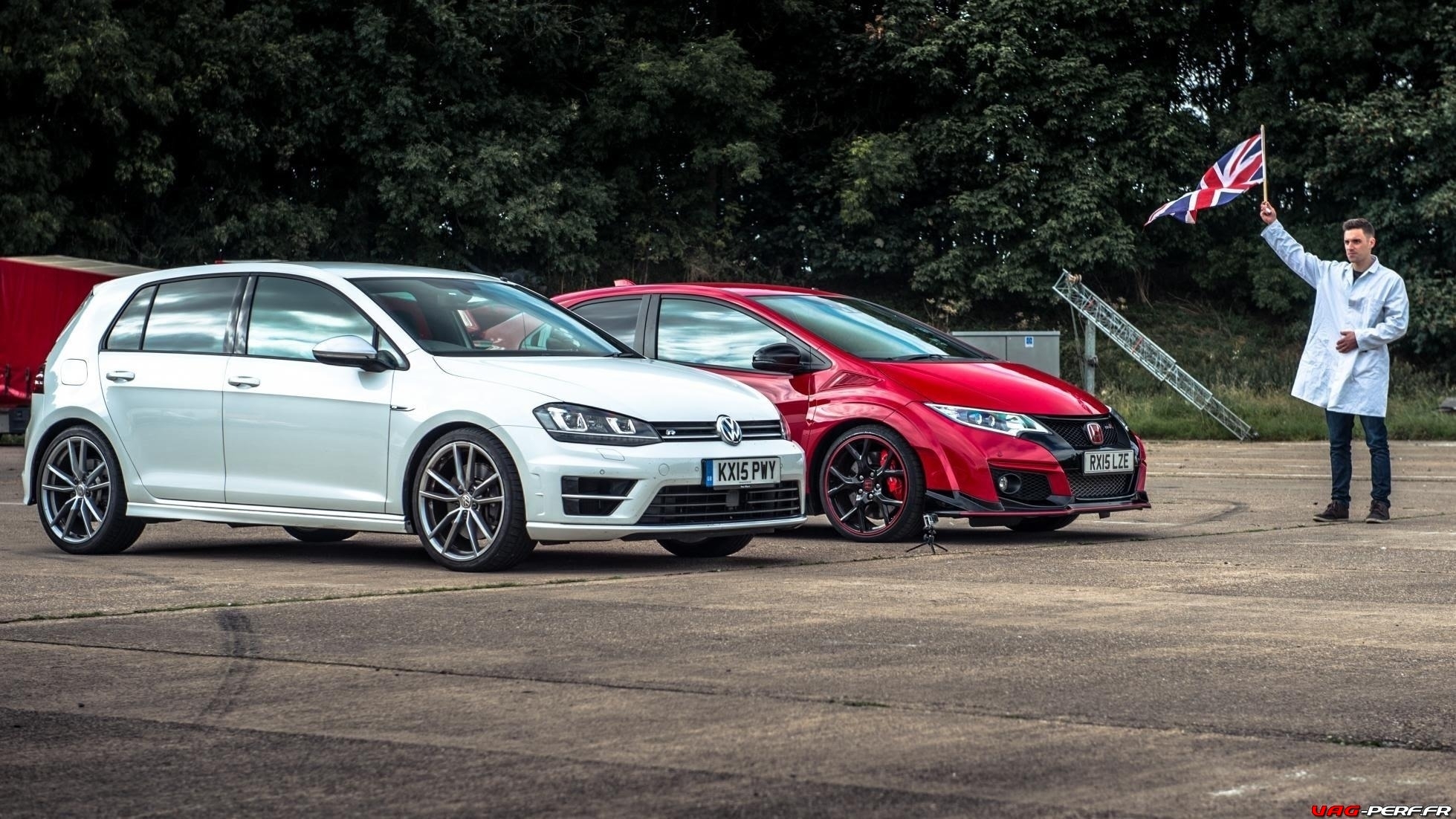 Lire la suite à propos de l’article Vidéo Top Gear Golf R vs Civic Type R 2015