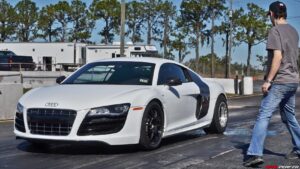 Lire la suite à propos de l’article Une Audi R8 V10 Bi Turbo avale le 1/4 de mile en 9 secondes !