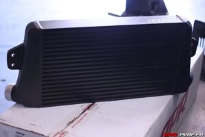 Lire la suite à propos de l’article Quelques photos de l'intercooler APR pour la TT RS