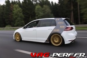 Lire la suite à propos de l’article Une Jolie photo : Golf 7 R montée sur des OZ Racing avec un kit KW V3