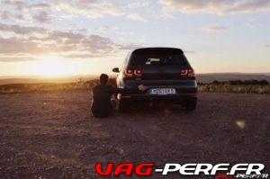Lire la suite à propos de l’article C’est beau l’amour =) Une Golf 6 Gti et son propriétaire devant un pti couché de soleil