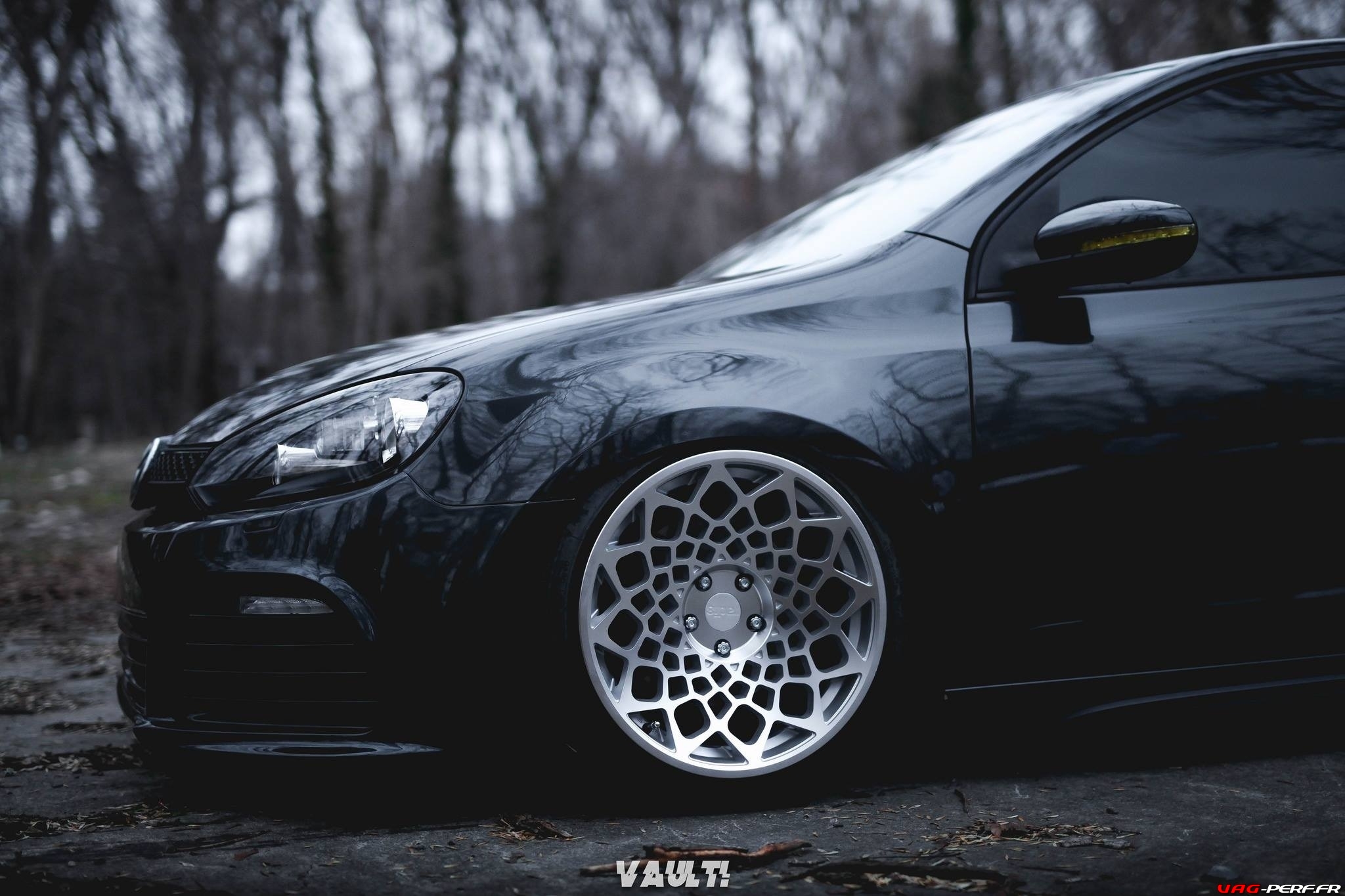 Lire la suite à propos de l’article Volkswagen Golf 6 Gti & Radi8b12