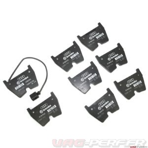 Lire la suite à propos de l’article Les Plaquettes de freins avants Originales Audi pour la RS3 (8V) et TTRS (8S) 8V0698151K