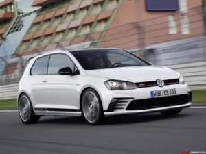 Lire la suite à propos de l’article 2016 Volkswagen Golf GTI Clubsport Edition 40